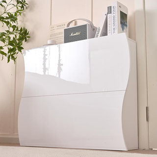 Scarpiera Ondulata in Legno con Finitura Lucida Bi