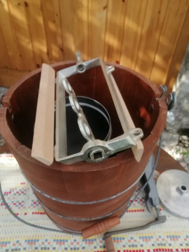 Heladera Manual White Mountain 4 Cuartos