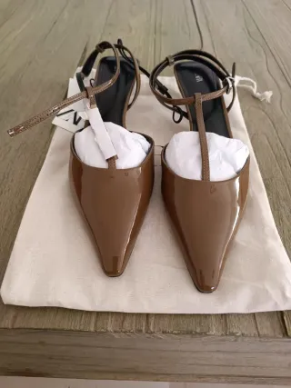 Zapatos tacón bajo Zara marrones nuevos