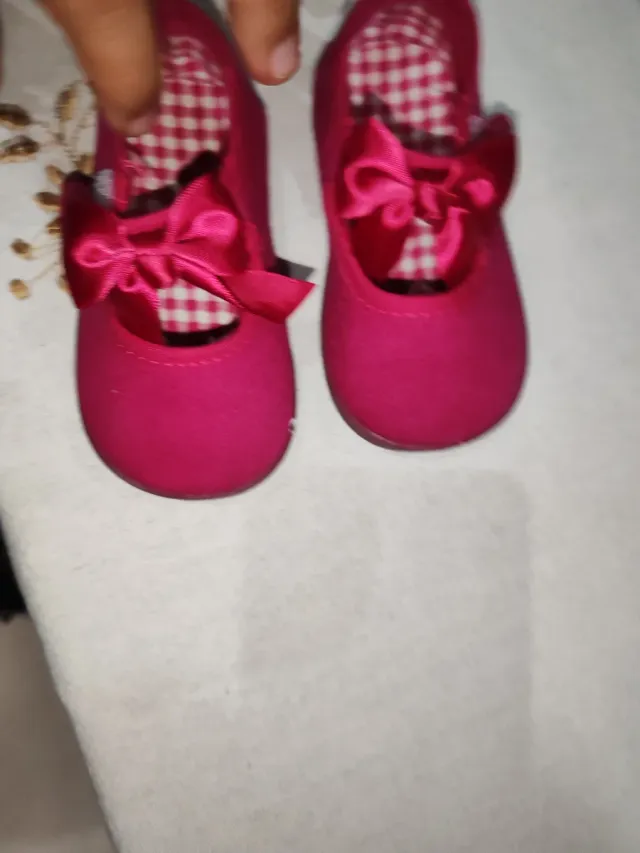 Botines para bebé color fucsia