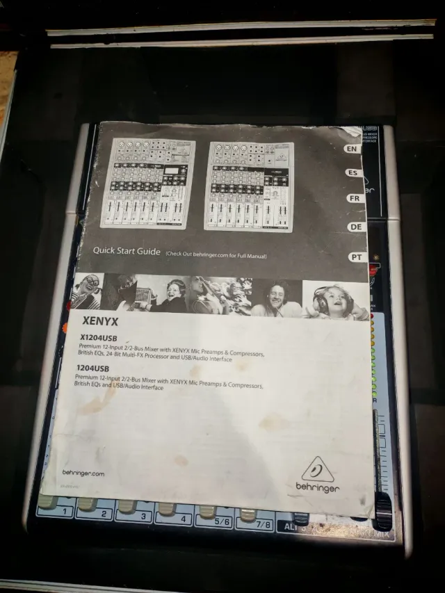 Mixer Behringer Xenyx 1204USB