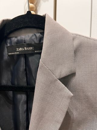 Chaqueta Zara Basic
