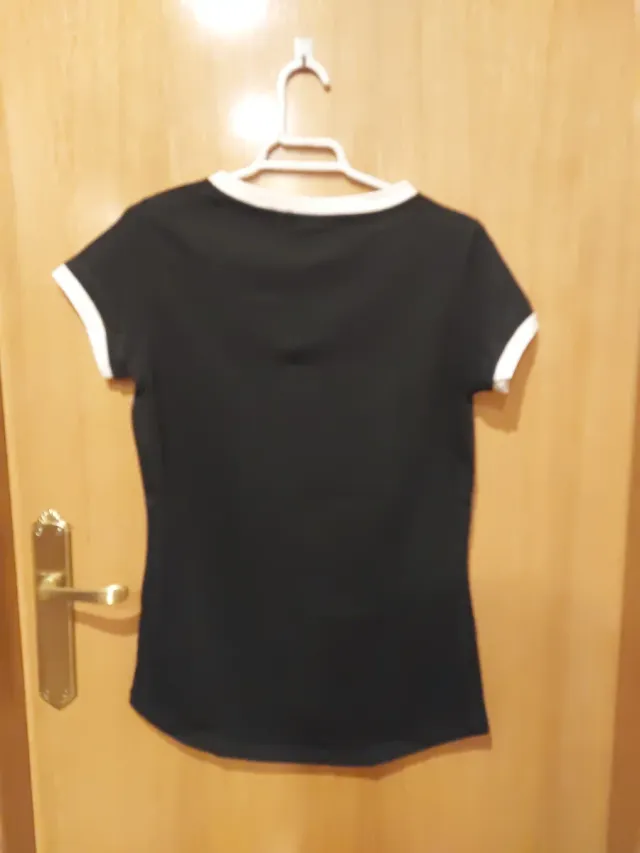 Camiseta Fila Negra Logo Multicolor Talla M