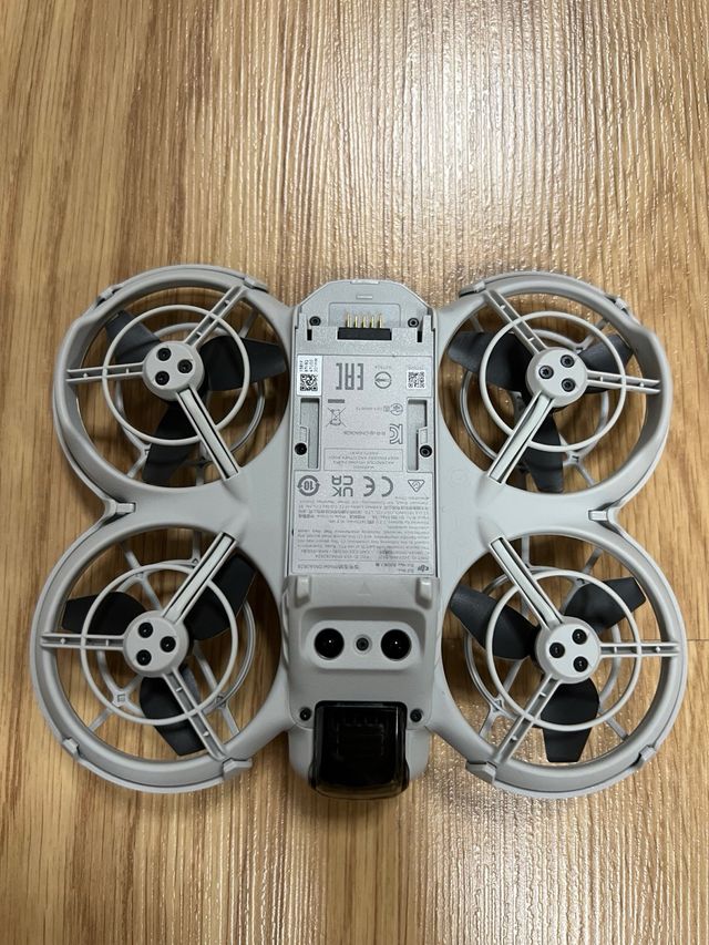 Dron DJI Neo Fly more