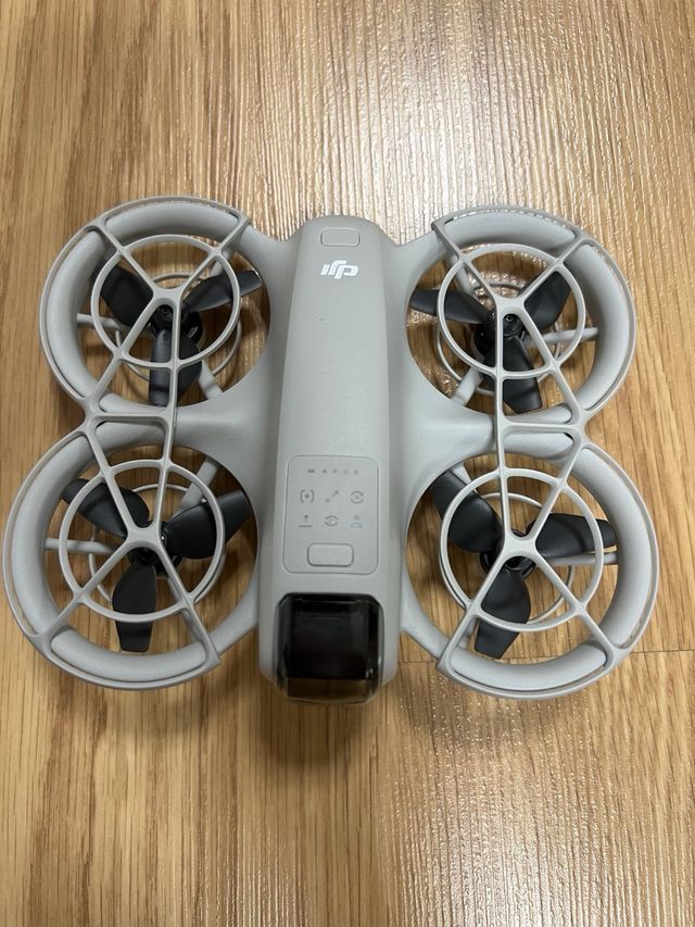 Dron DJI Neo Fly more