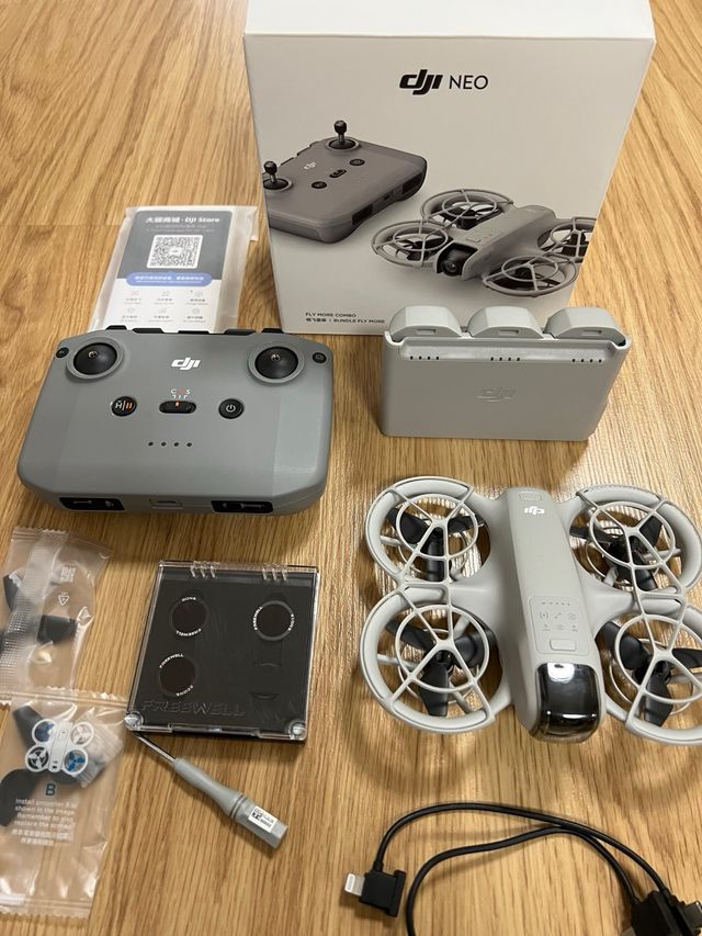 Dron DJI Neo Fly more