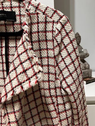 Chaqueta Zara cuadros rojo y blanco