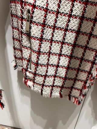 Chaqueta Zara cuadros rojo y blanco