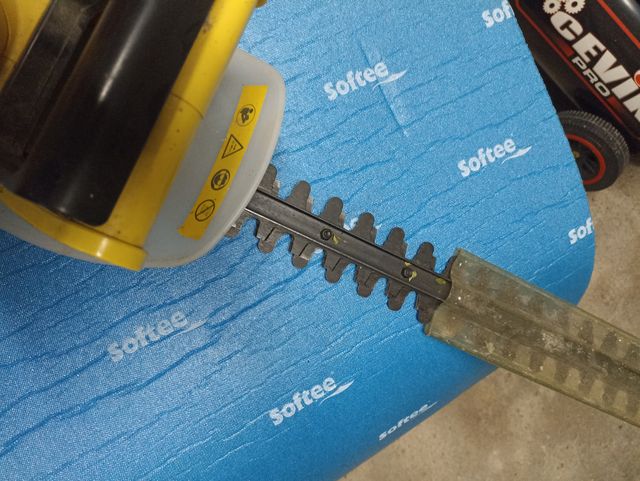 Cortasetos Eléctrico Amarillo