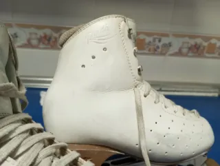 Patines profesionales blancos