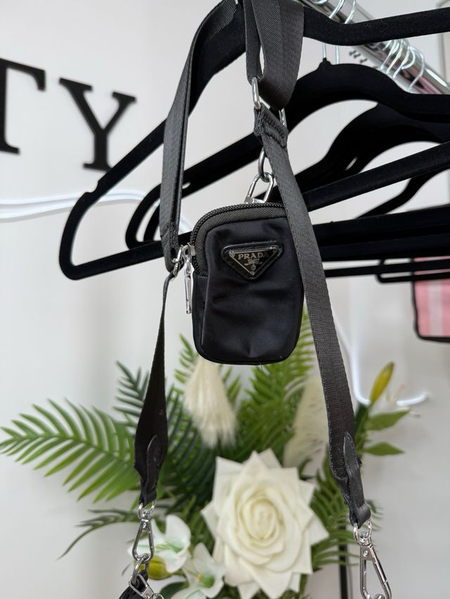 Bolso Prada Negro Nylon con Neceser