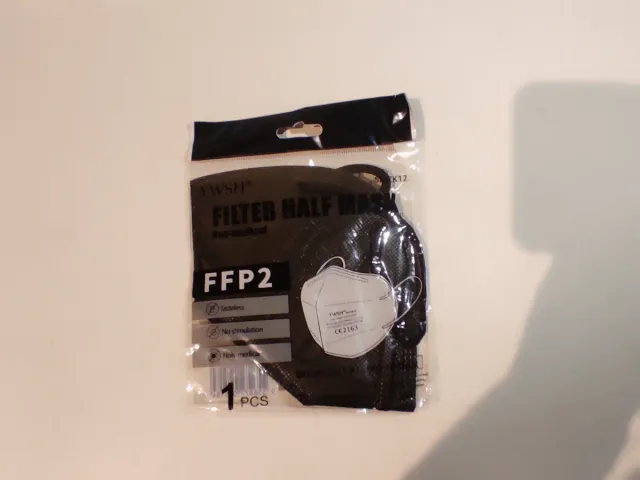 Mascarilla FFP2 YWSH Negra 1€ cada una