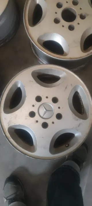 Llantas Mercedes G