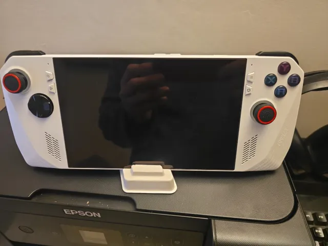 Asus ROG Ally Z1 Extreme + Accesorios