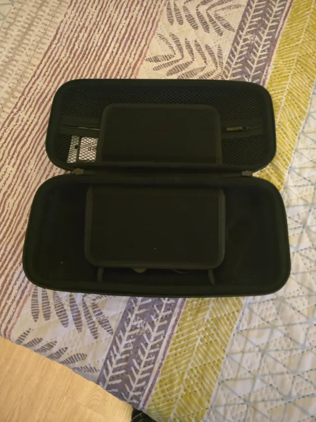 Asus ROG Ally Z1 Extreme + Accesorios