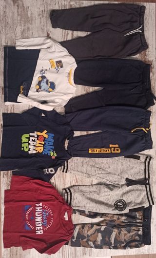 Set pantaloni e maglie bambino 86-92 cm