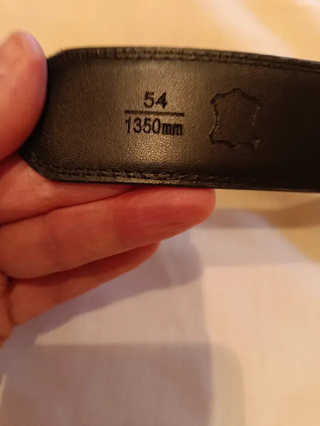 Cinturón de hombre negro