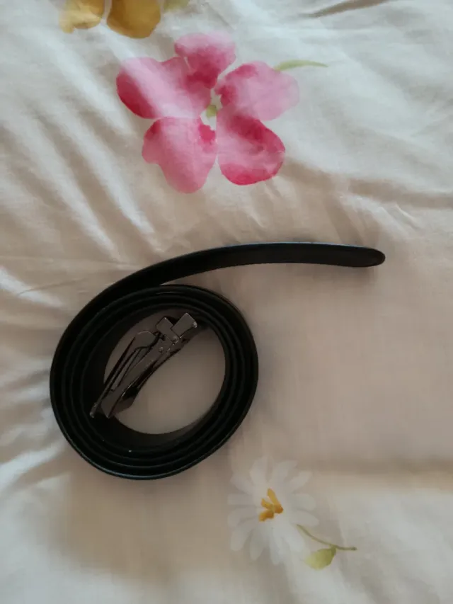 Cinturón de hombre negro