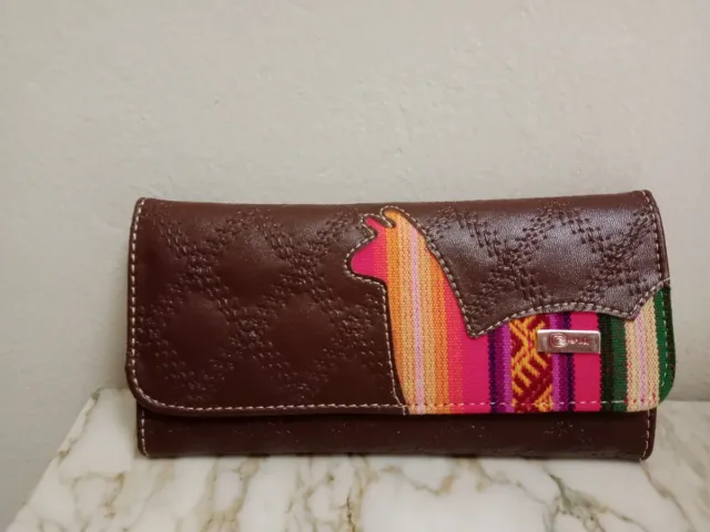 Monedero mujer marrón con diseño de llama