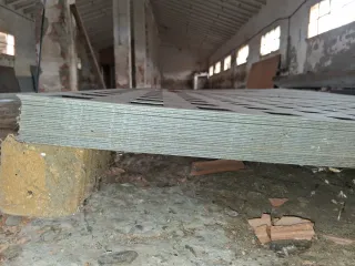 Chapas perforadas galvanizadas Médicas 3000x 1200