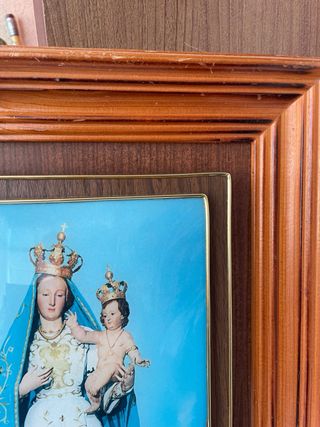 Antico capezzale con luce