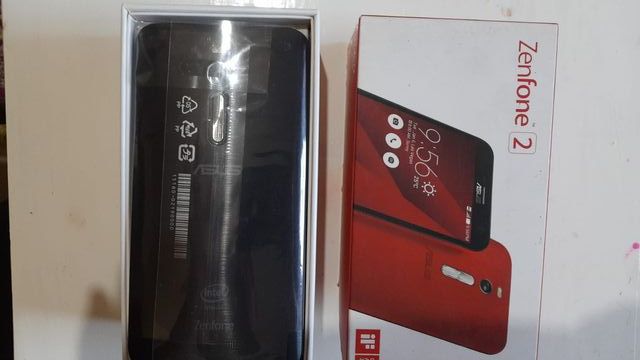 ASUS Zenfone 2 ZE551ML Nero/Rosso