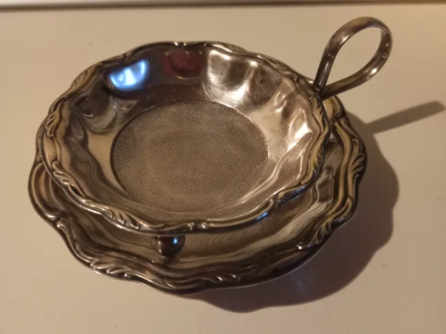 Colino da tè in metallo 1920-30