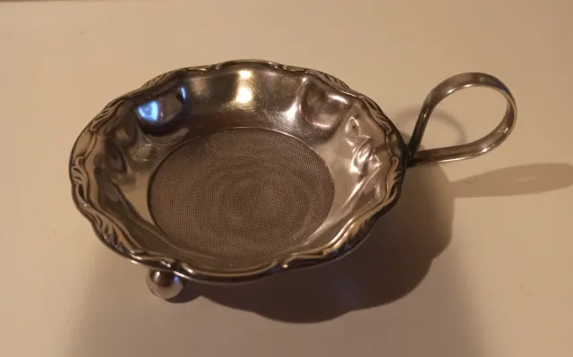 Colino da tè in metallo 1920-30