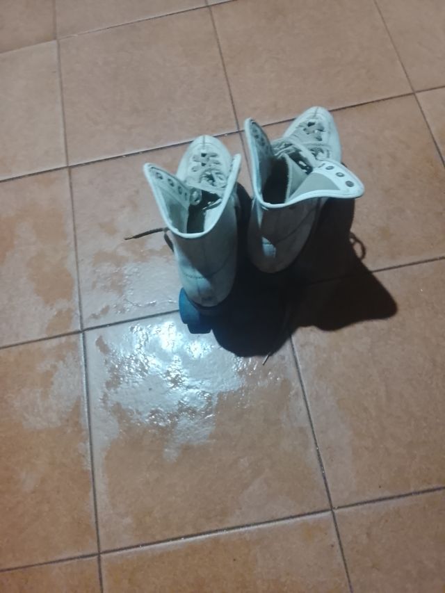 Patines de segunda mano. Talla   42