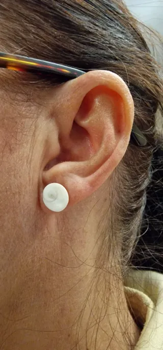 Pendientes blancos