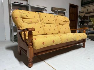 Sofá de madera de pino