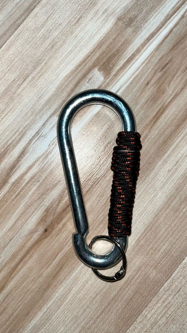 Llavero Mosquetón EDC Cuerda Seguridad