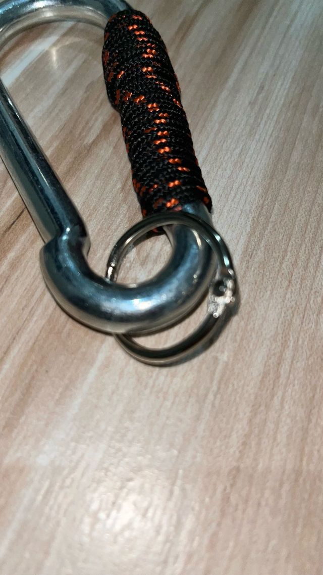 Llavero Mosquetón EDC Cuerda Seguridad