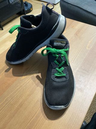 Zapatos Skechers Lite-Weight Negros