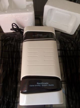 Afilador Eléctrico Cuchillos /Tijeras Quttin