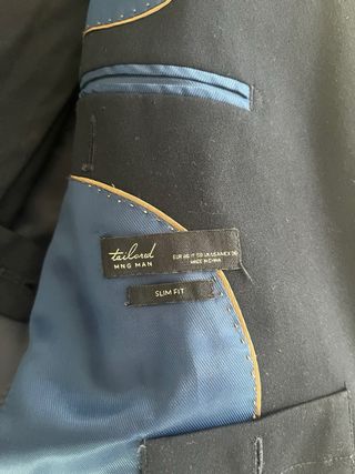 Traje de hombre azul