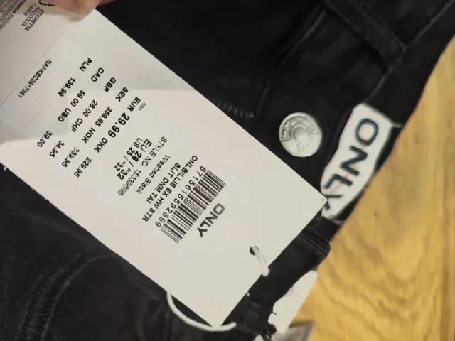 Pantalón vaquero negro Only Talla 26