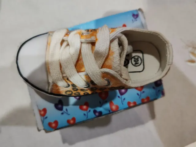 Zapatos bebé Converse estampado animal