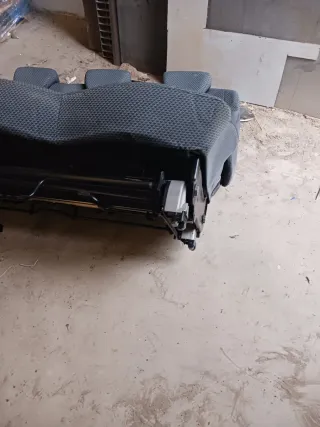 Asiento trasero coche