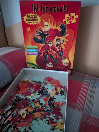 Puzzle Los Increíbles Gigante 250 piezas. REBAJADO