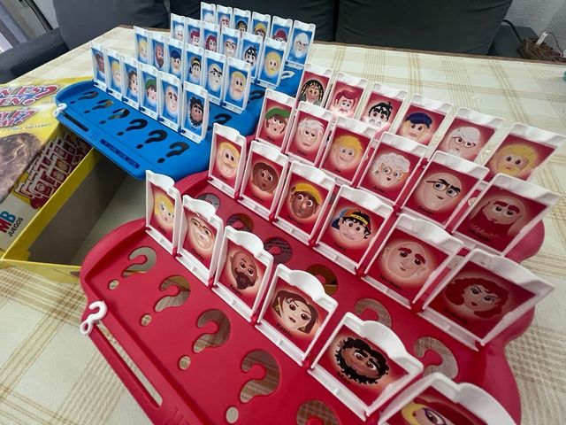 Juego de mesa Quién es Quién MB