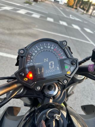 Kawasaki Z650 Blanca y Verde