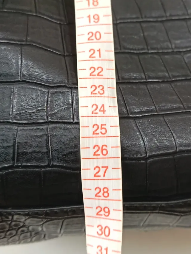 Borsa Tote Guess Nero in Effetto Coccodrillo