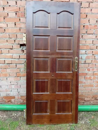 Puerta de entrada madera maciza 88x203