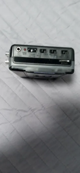 Reproductor Cassette AIWA Radio FM/AM AUTO REVERSE