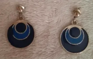 Juego colgante y pendientes azul