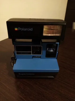 4 Fotocamere Polaroid - Nere e Blu