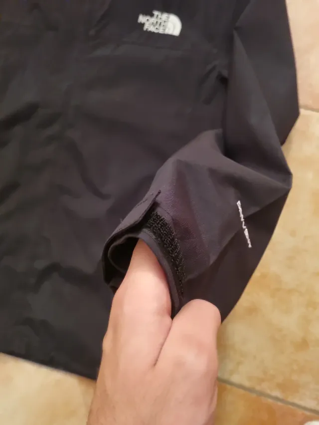 Cortavientos The North Face Negro