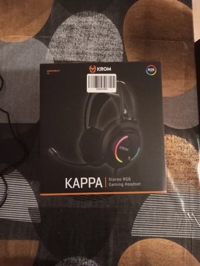 Cascos Krom RGB con Micrófono