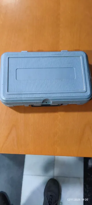 Mini taladro KRAFTtech con accesorios